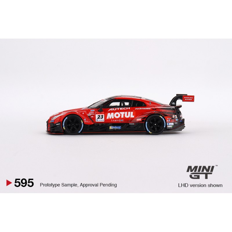mini-gt-nissan-gtr-nismo-gt500