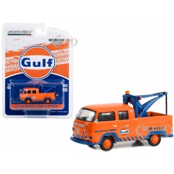 Greenlight 1970 Volkswagen Double Cab Pickup with Drop in Tow Hook -Gulf Oil