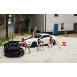 Tarmac Works 1/64 Bikini Girls Car Wash Set