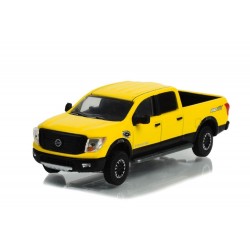 Greenlight 2018 Nissan...