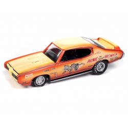Racing Champions 1969 Pontiac GTO Orange & Cream Fade Arnie The Farmer