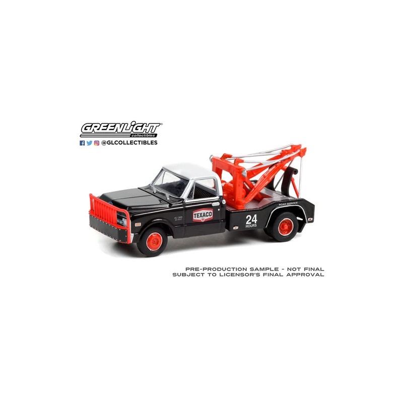Greenlight 1970 Chevrolet C-30 Dually Wrecker Texaco